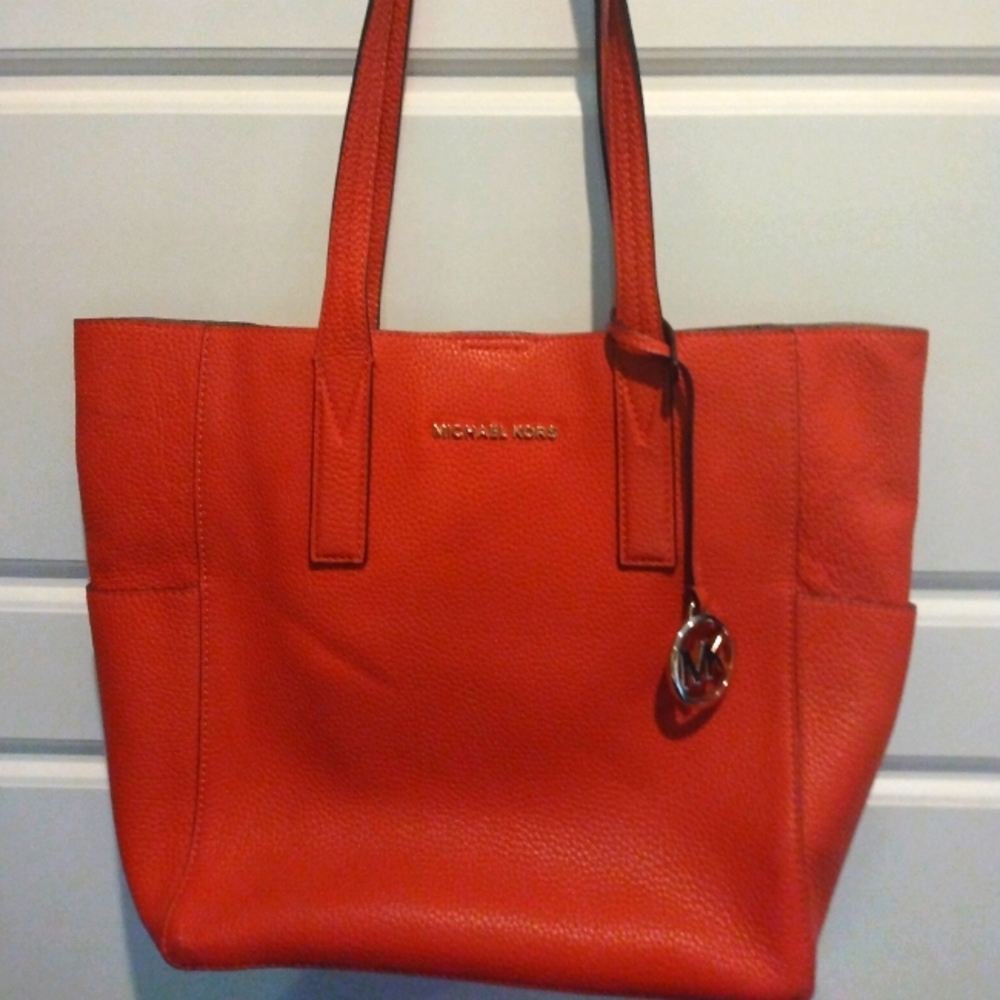 Michael kors orange tote
